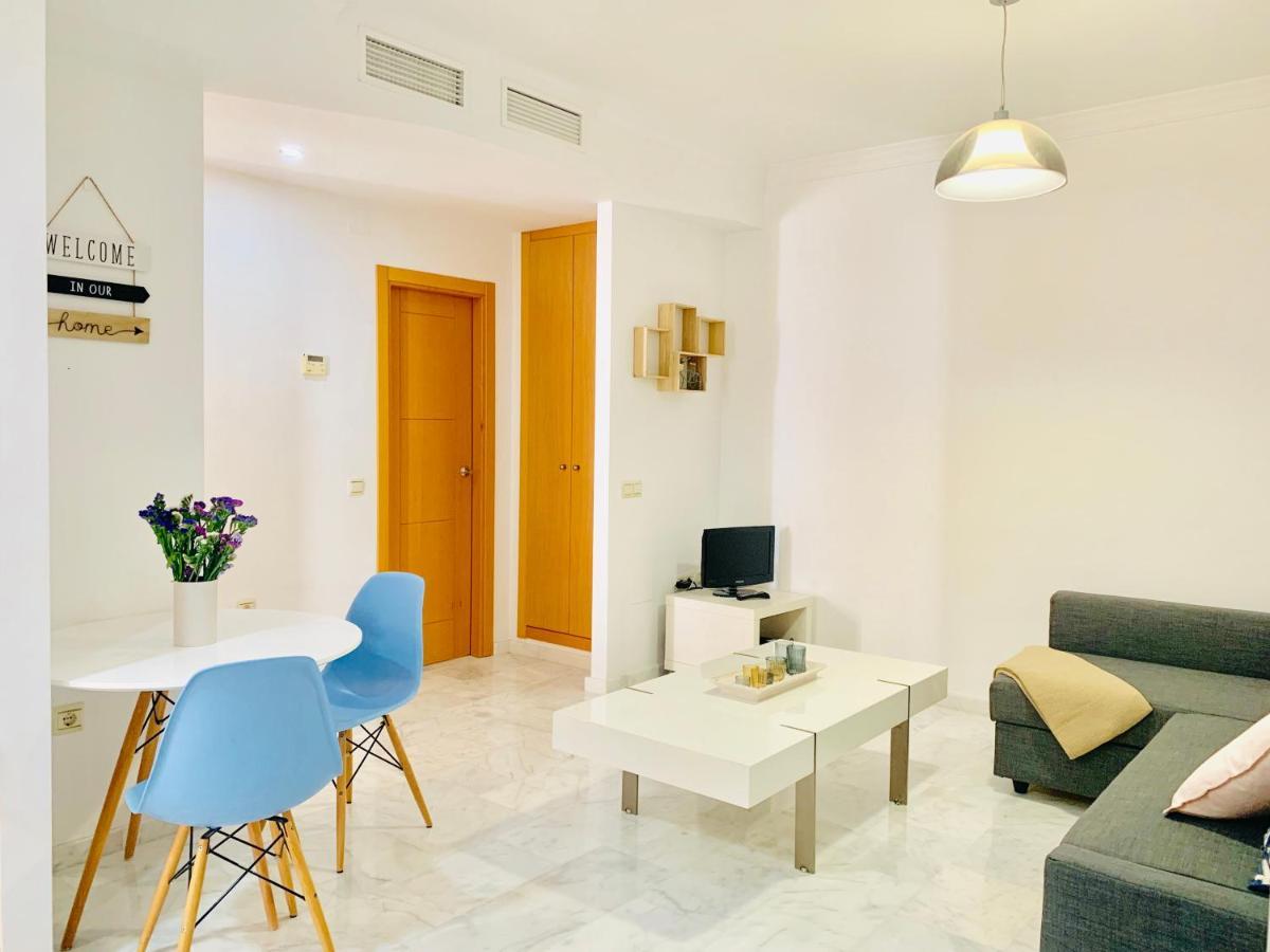 Homely Malaga Parras Con Terraza Interior Y Parking Privado Bajo Suplemento Экстерьер фото