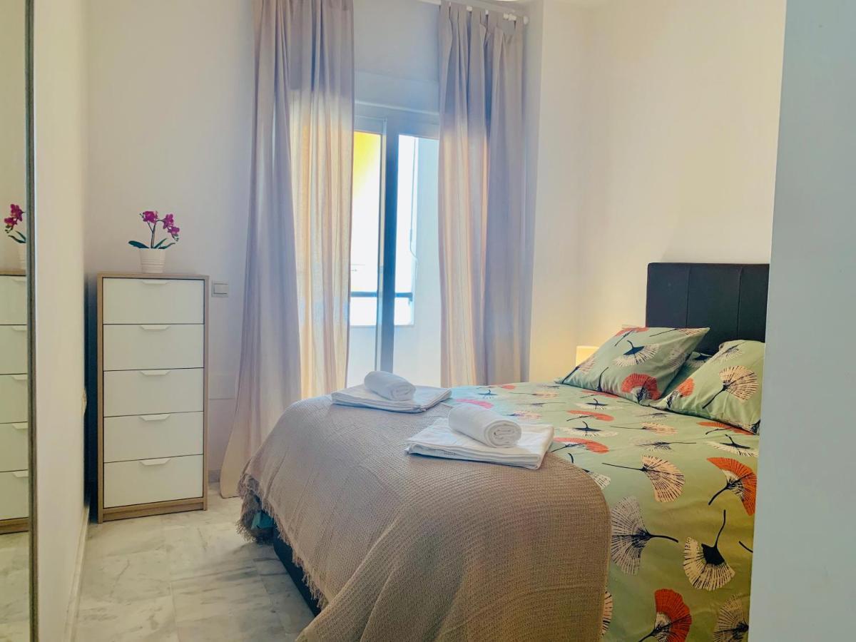 Homely Malaga Parras Con Terraza Interior Y Parking Privado Bajo Suplemento Экстерьер фото