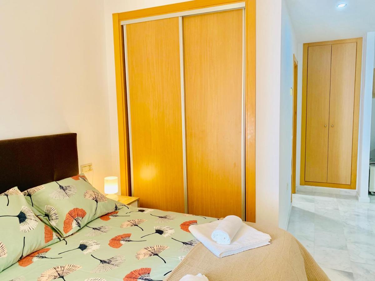 Homely Malaga Parras Con Terraza Interior Y Parking Privado Bajo Suplemento Экстерьер фото
