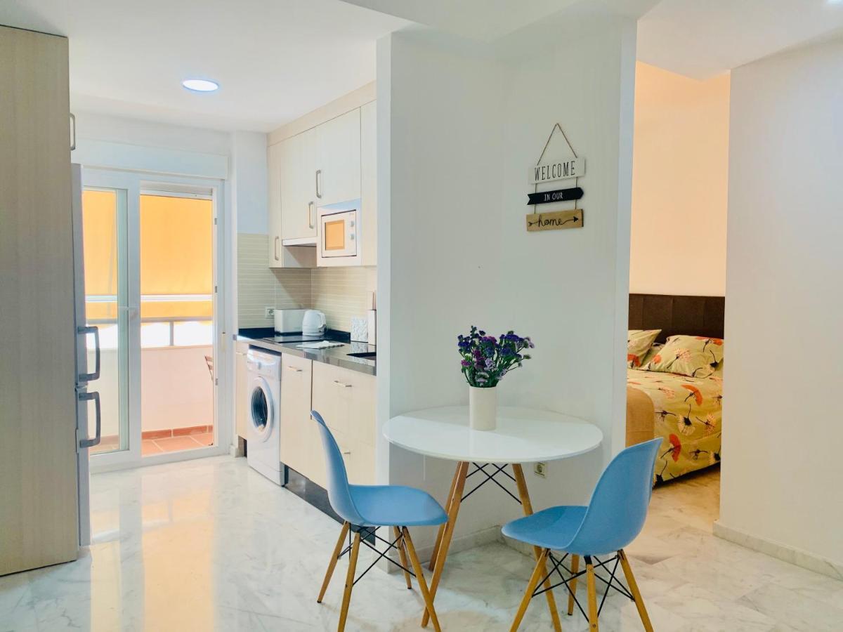 Homely Malaga Parras Con Terraza Interior Y Parking Privado Bajo Suplemento Экстерьер фото